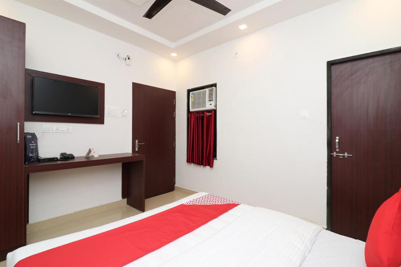 Tirath Oyo 1021 Hotel Gayatri Residency מראה חיצוני תמונה