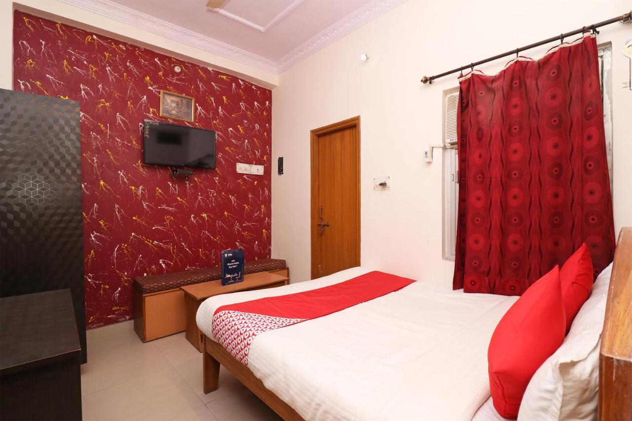 Tirath Oyo 1021 Hotel Gayatri Residency מראה חיצוני תמונה