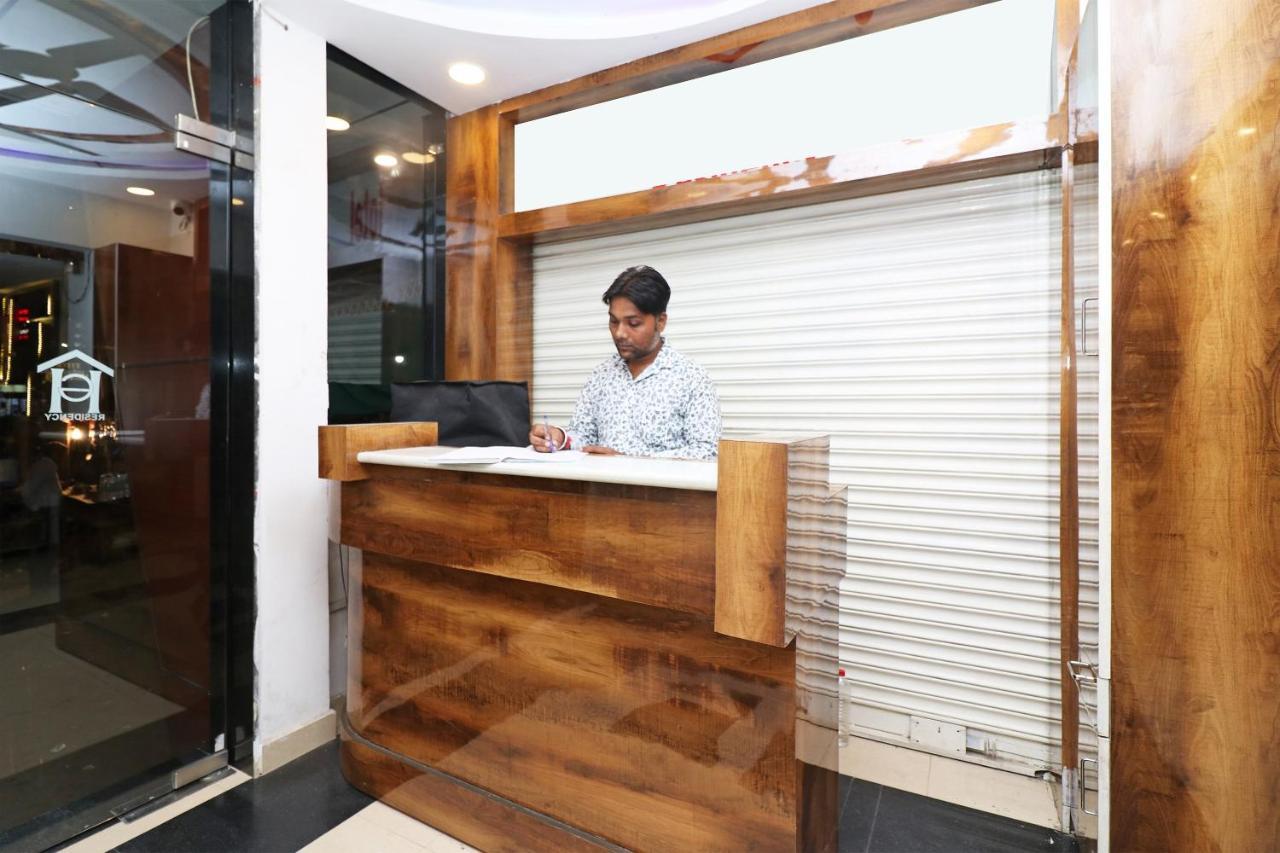 Tirath Oyo 1021 Hotel Gayatri Residency מראה חיצוני תמונה
